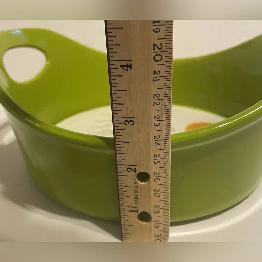 RACHAEL RAY 1.5 Round Open Baker Stoneware - Lime Green NEW